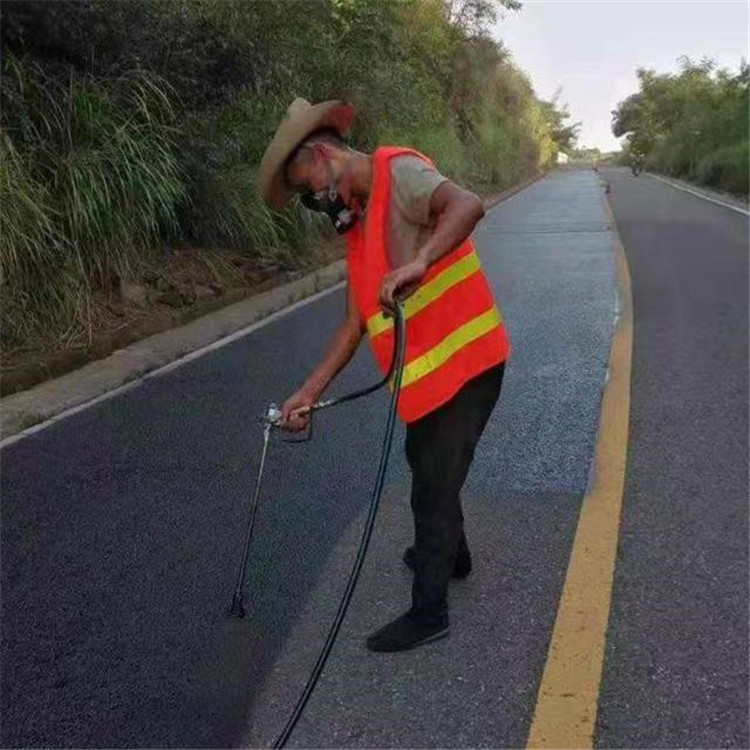 洛阳 彩色防滑路面的底涂是保障路面附着力
